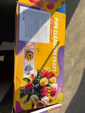Pipe Cleaners Craft Kit - Bright Yellow Packaging